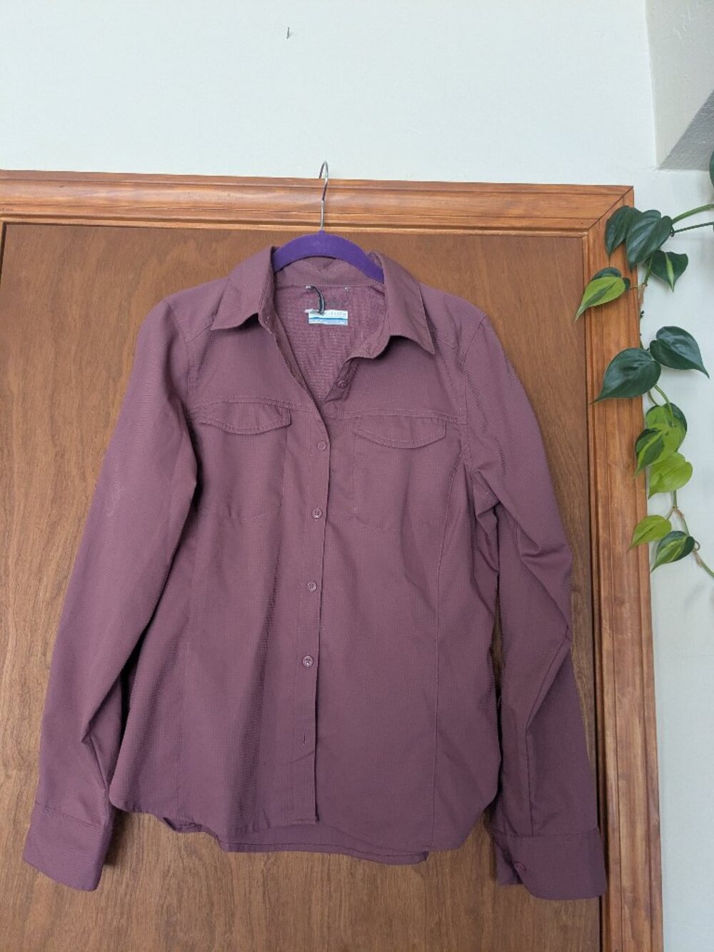 Columbia Women's Hiking Fishing Button Up Shirt Pink